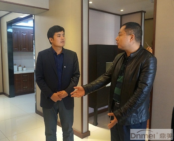 徐總介紹鼎美(měi)産品和(hé)品牌 徐總介紹鼎美(měi)産品和(hé)品牌