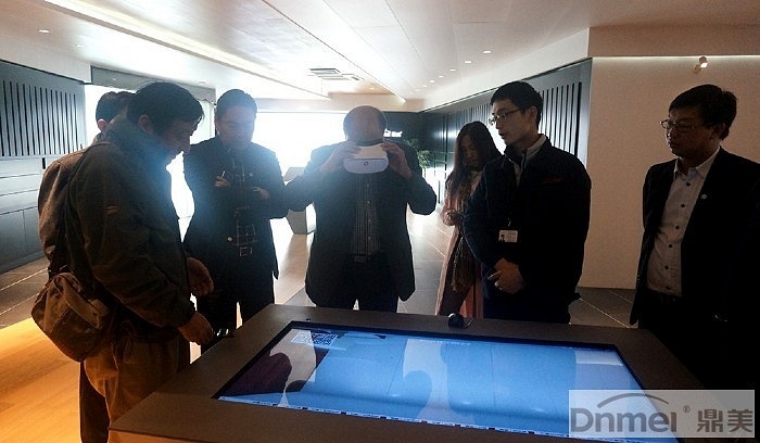 現(xiàn)場(chǎng)VR體(tǐ)驗 現(xiàn)場(chǎng)VR體(tǐ)驗